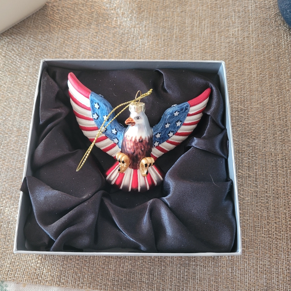 USA eagle ornament,  new